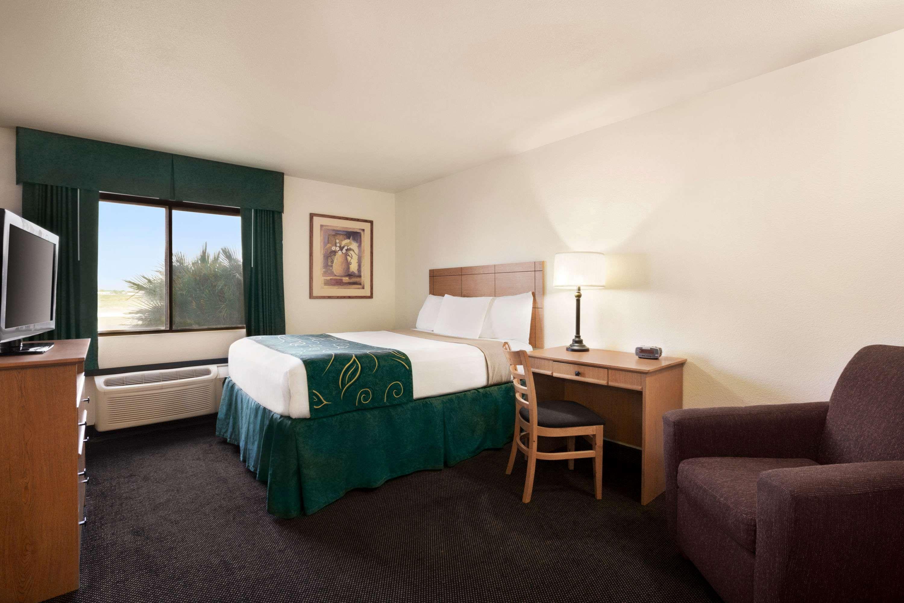 Travelodge By Wyndham Pecos Esterno foto