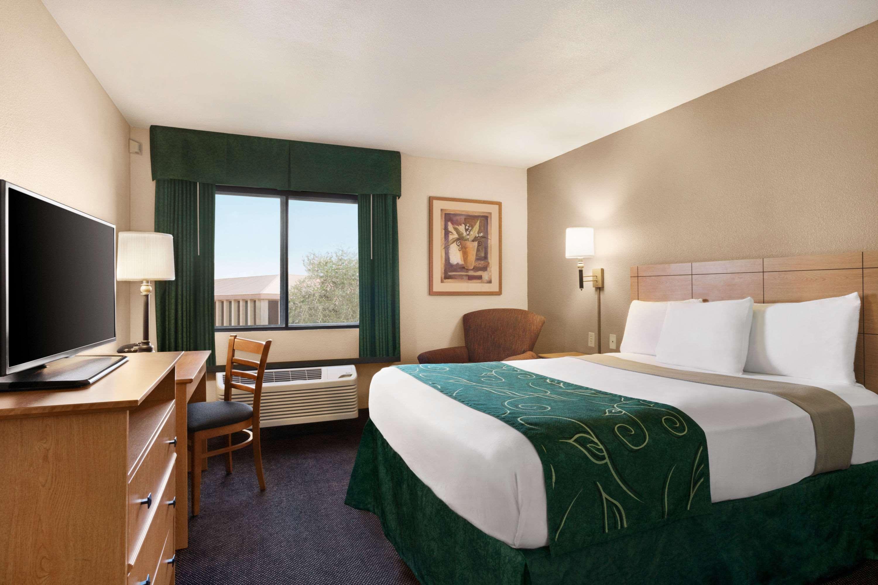 Travelodge By Wyndham Pecos Esterno foto