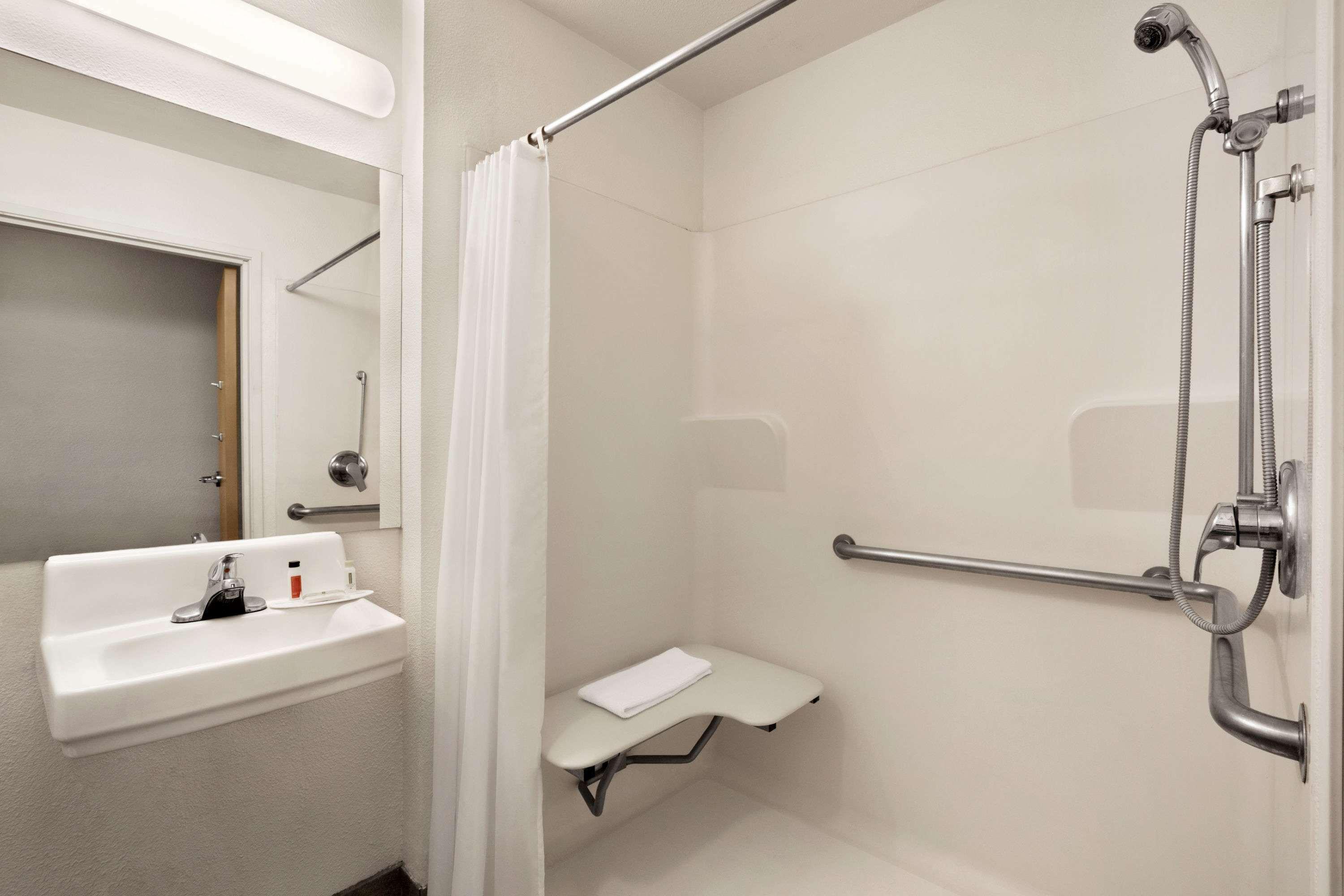 Travelodge By Wyndham Pecos Esterno foto